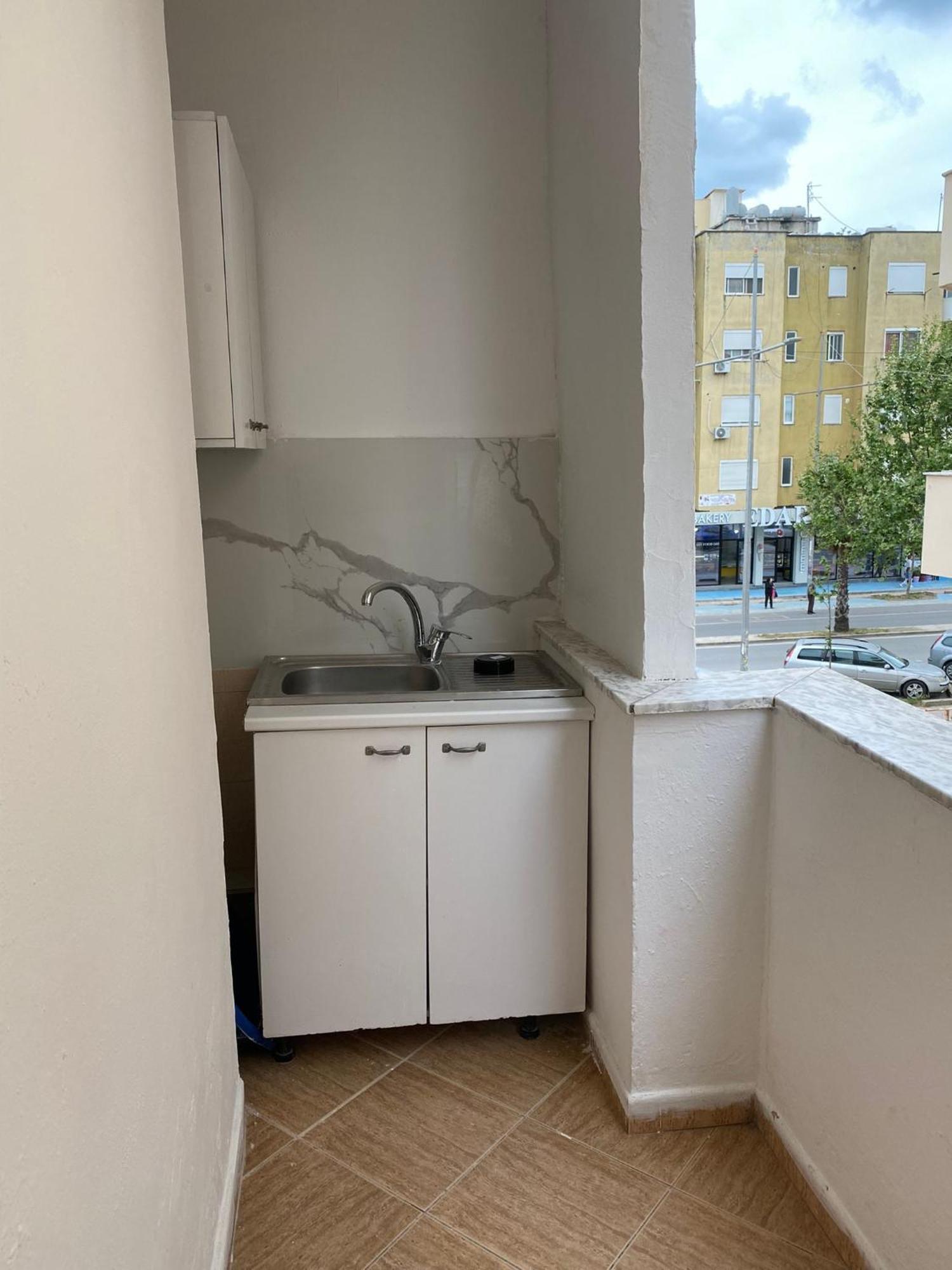 Rai Rooms Дуррес Екстер'єр фото