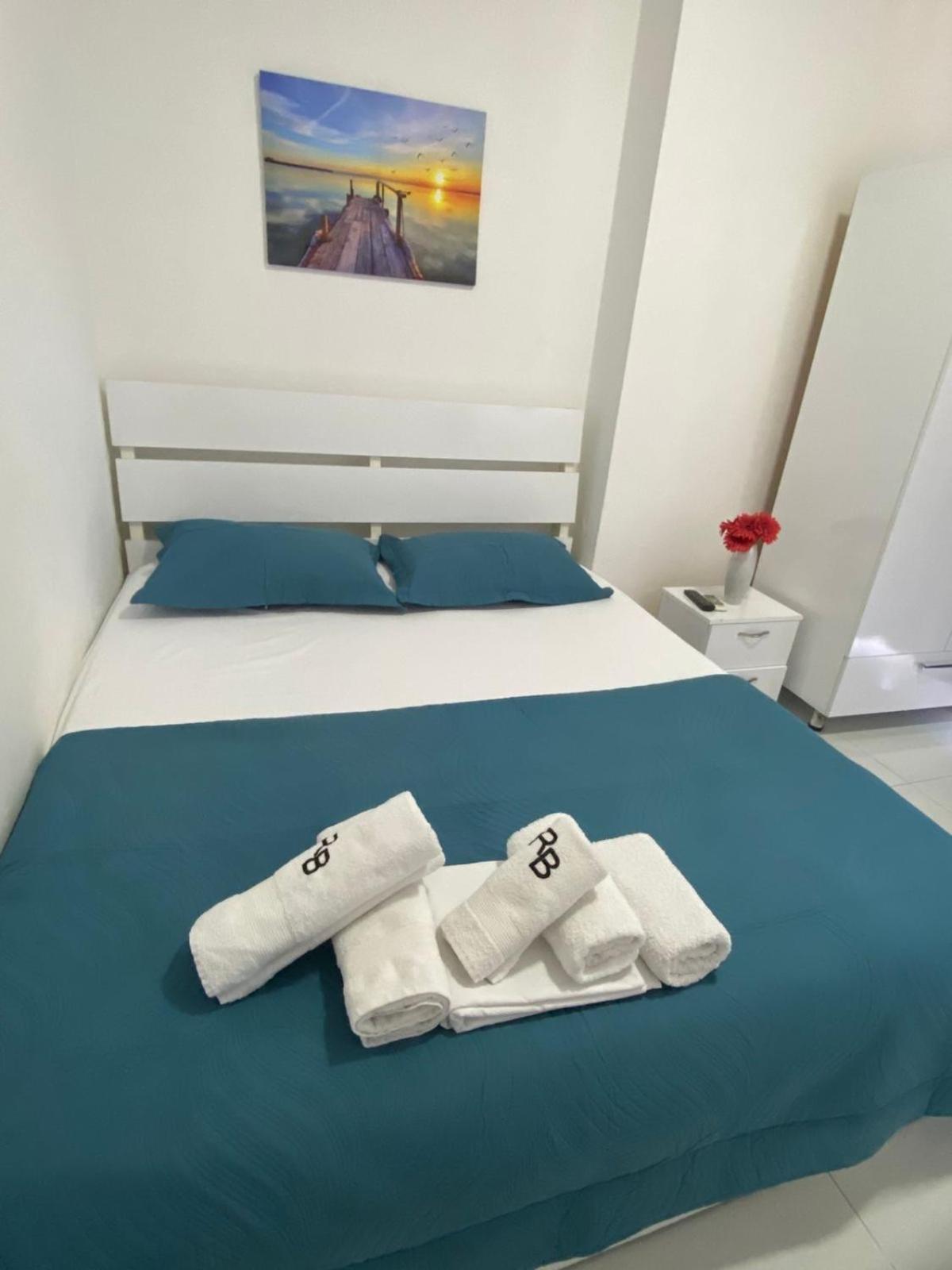 Rai Rooms Дуррес Екстер'єр фото
