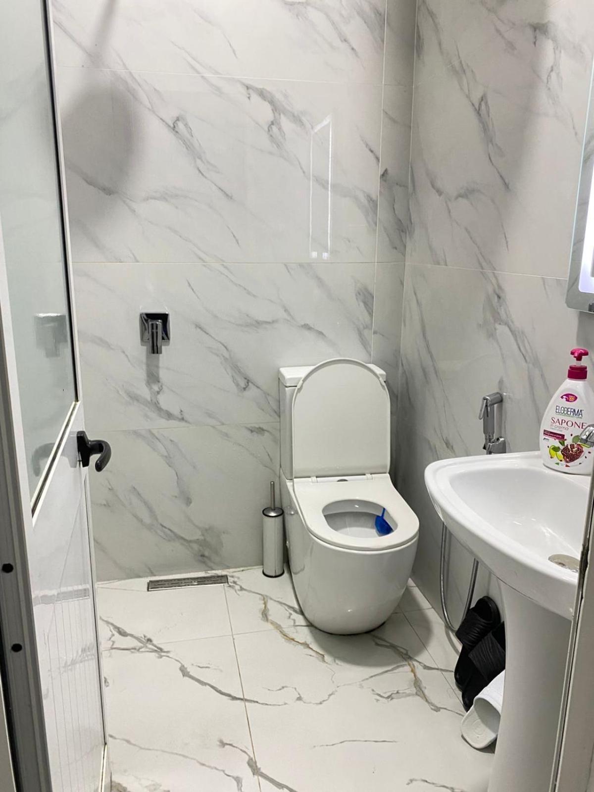 Rai Rooms Дуррес Екстер'єр фото